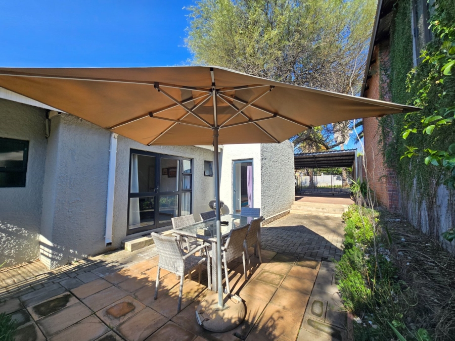 6 Bedroom Property for Sale in Waverley Free State